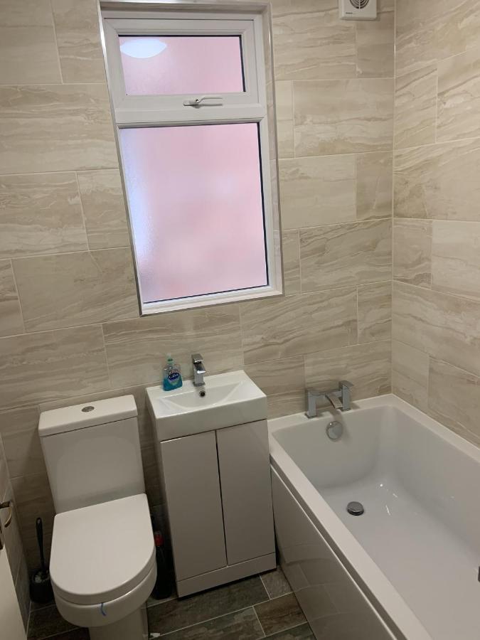 Entire Seaside Home, Sleeps 8, All En-Suite Rooms New Brighton Extérieur photo