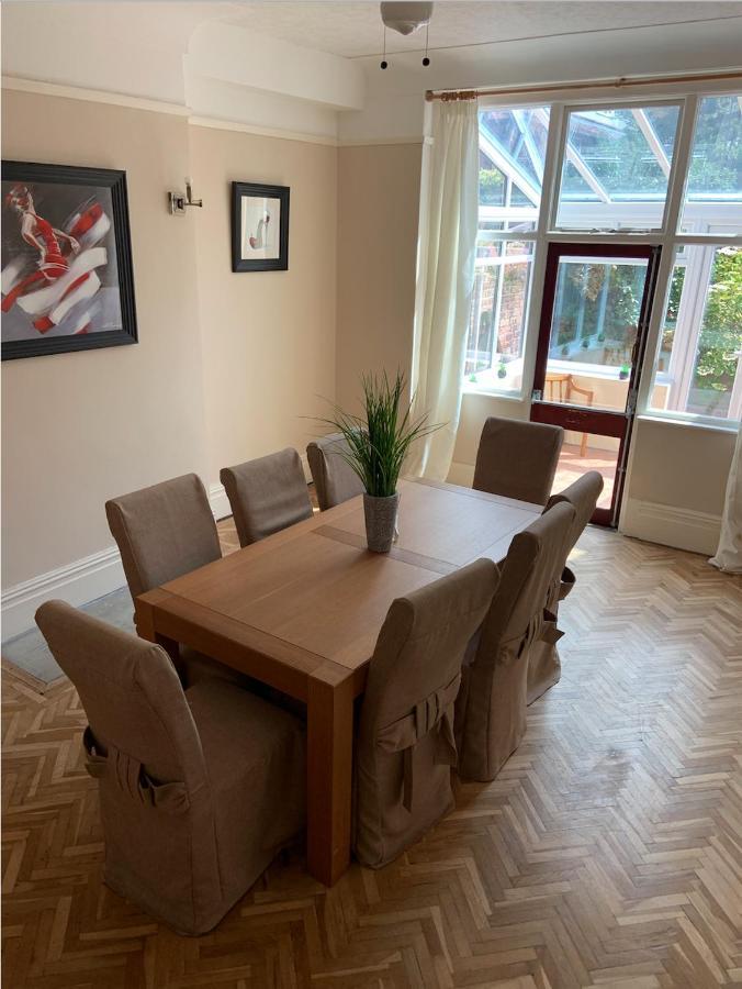 Entire Seaside Home, Sleeps 8, All En-Suite Rooms New Brighton Extérieur photo